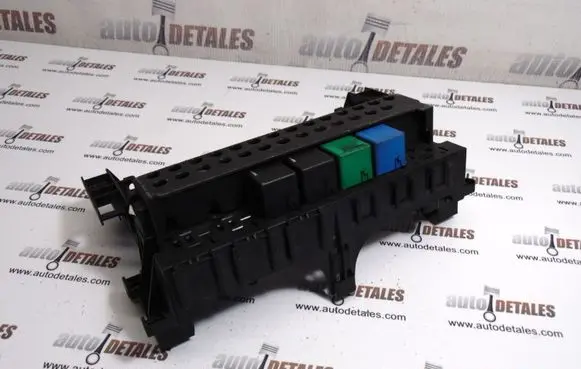 Mercedes-Benz A W169 Fuse module A1695450001