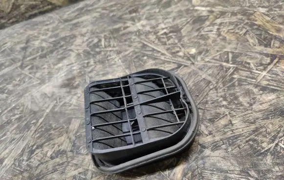 SsangYong Actyon sports II Quarter panel pressure vent 