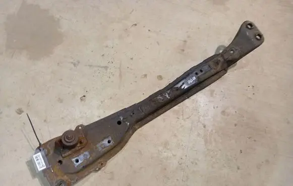 Nissan Almera Tino Front subframe 
