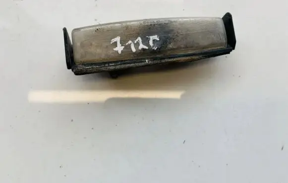 Toyota Avensis Verso Number plate light