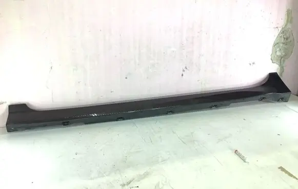 Nissan Leaf II (ZE1) Sill