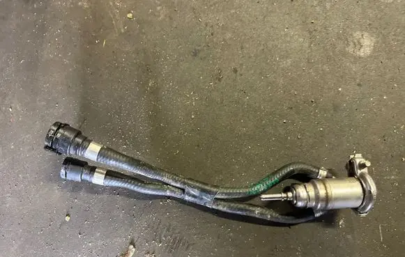 BMW 2 F45 AdBlue injector 8580209
