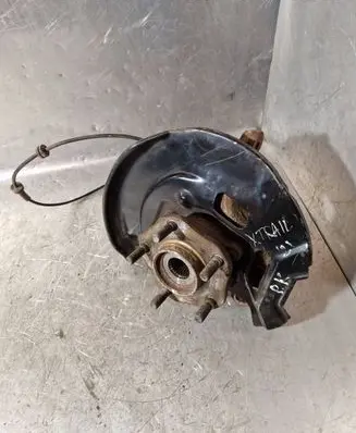 Nissan X-Trail T32 Front wheel hub