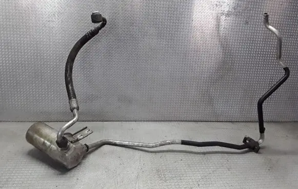 Audi A8 S8 D2 4D Air conditioning (A/C) pipe/hose 4D0820193A