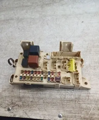 Toyota Avensis Verso Fuse box set 8922144030