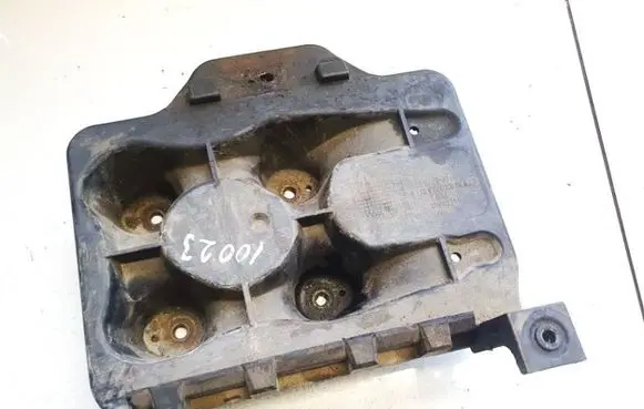 Volkswagen Golf IV Battery box tray 1j0804373a