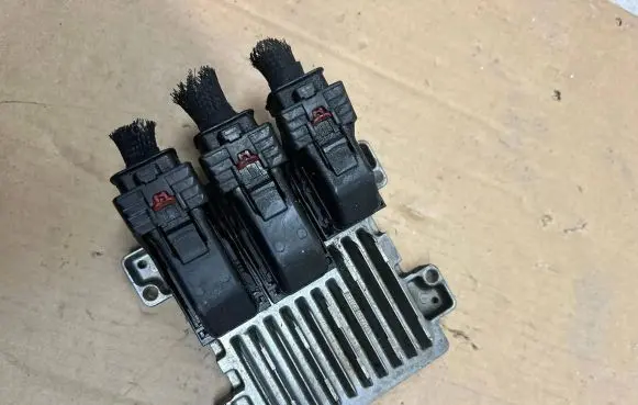 Chevrolet Cruze Engine ECU kit and lock set 12647241