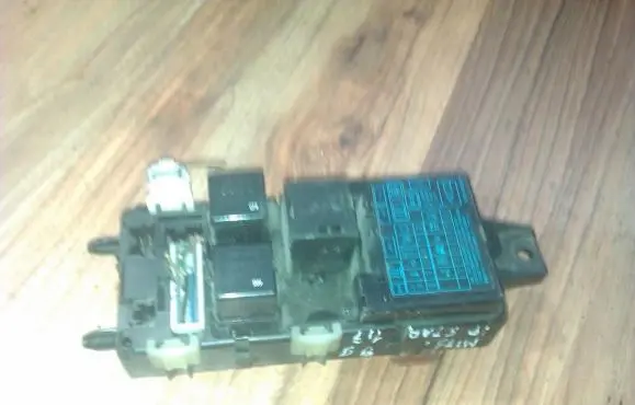 Mitsubishi Space Star Fuse box set mb953335