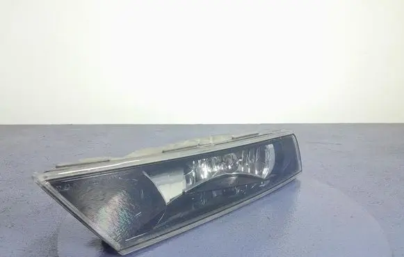 Skoda Superb B5 (3U) Front fog light 3V0941699