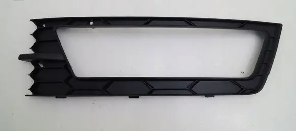 Skoda Rapid (NH) Front fog light trim/grill 5JA807681
