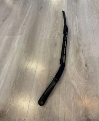 Mercedes-Benz CLK A209 C209 Front wiper blade arm A231180437 231180437