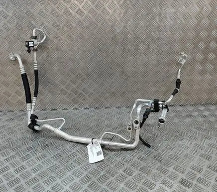 Peugeot 3008 III Air conditioning (A/C) pipe/hose 9842777080