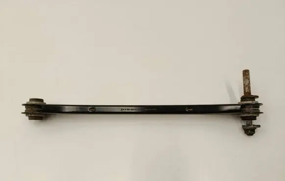 BMW 4 G22 G23 G24 G26 Rear upper control arm/wishbone 6882552
