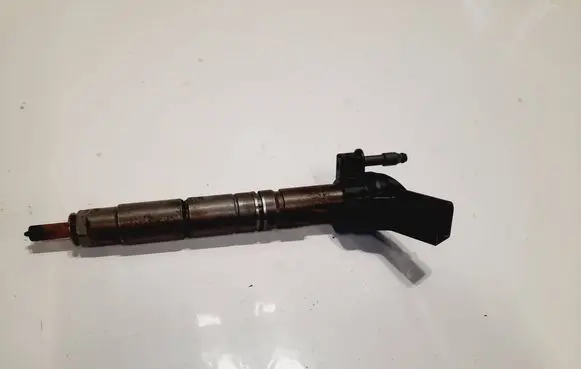 Fuel injector
