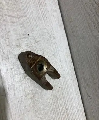 Toyota Yaris Fuel Injector clamp holder