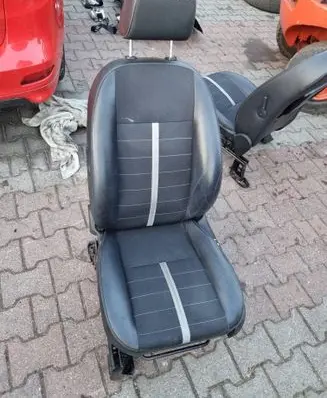Ford Kuga I Front driver seat 225552252