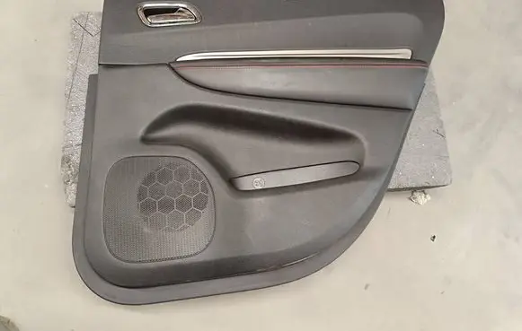 Dodge Durango III Rear door card panel trim 6CV893X9AC 62662 3335900
