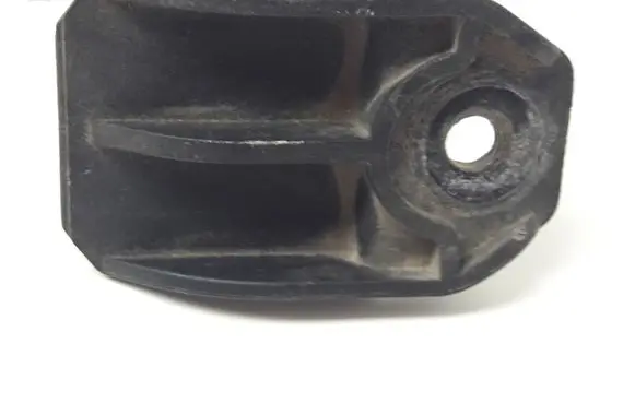 BMW 5 E39 Radiator mount bracket 17403152