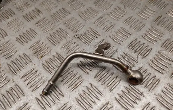 BMW 5 F10 F11 Turbo turbocharger oiling pipe/hose 7577013