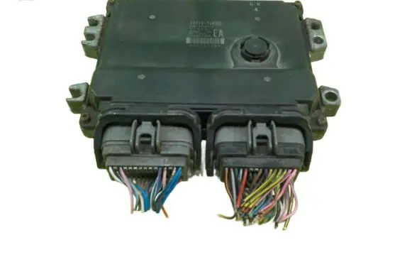 Suzuki Grand Vitara II Engine control unit/module 3391076K00