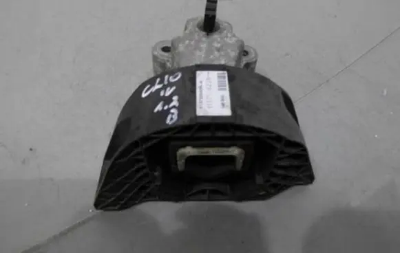 Renault Clio I Engine mount vacuum valve 