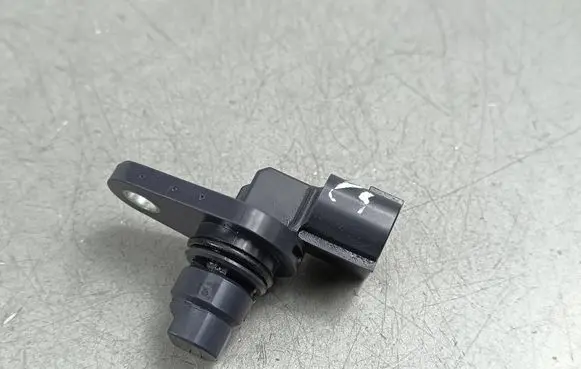 Subaru Forester SK Camshaft speed sensor J5T36071 4120L