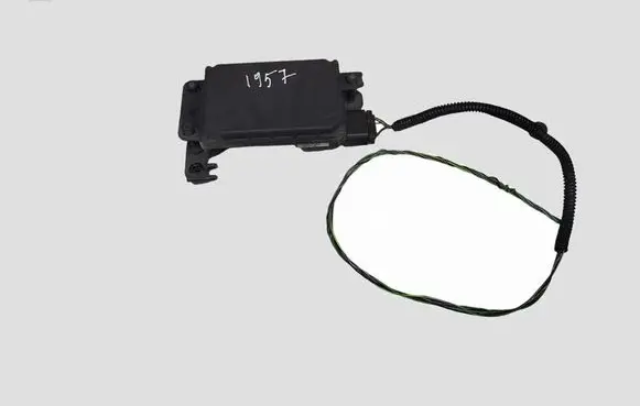 Volvo V40 Distronic sensor radar 31400839 31400843