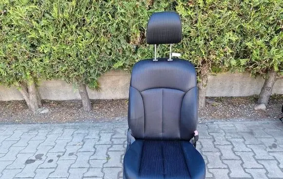 Subaru Legacy Front passenger seat 