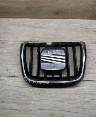 Seat Alhambra (Mk1) Front grill 7M7853651