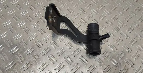 Toyota Avensis T270 Engine coolant pipe/hose 922735