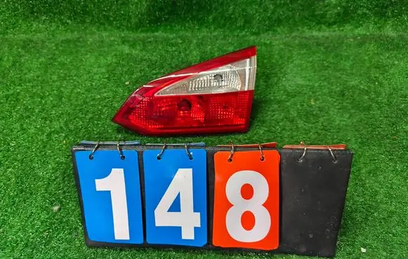 Ford Focus Tailgate rear/tail lights BM5113A602BC 28072014