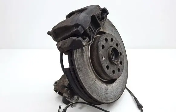 Volkswagen Tiguan Front wheel hub 5N0611842A
