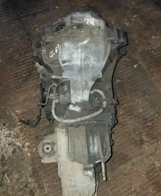 Audi A6 S6 C4 4A Manual 5 speed gearbox 012301211L