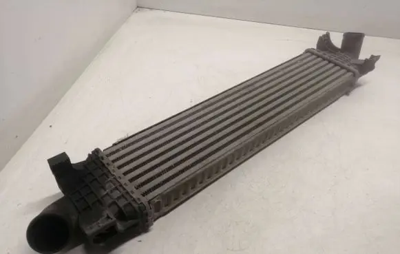 Ford C-MAX I Intercooler radiator 3M5H9L440AD 24JAN200401