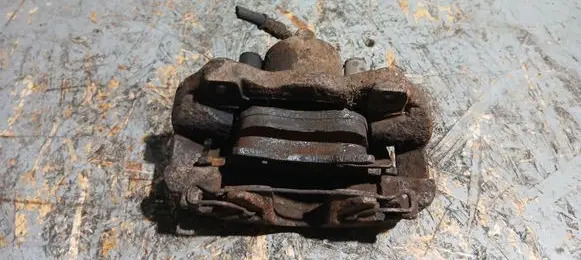 Opel Meriva B Front brake caliper 