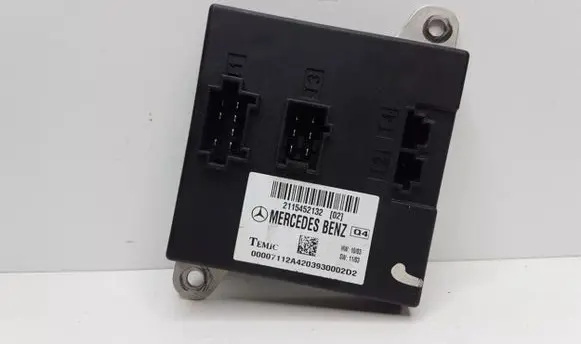 Mercedes-Benz E W211 Comfort/convenience module 2115452132