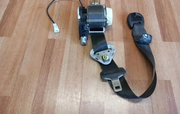 Renault Modus Front seatbelt 138366B 8200138366 33029439
