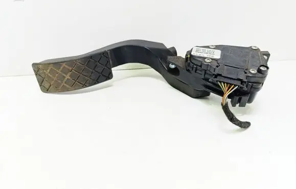 Skoda Superb B5 (3U) Accelerator throttle pedal 8D1721523K