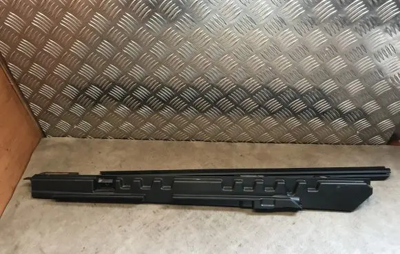 Mercedes-Benz E W212 Centre console side trim rear A2126900338