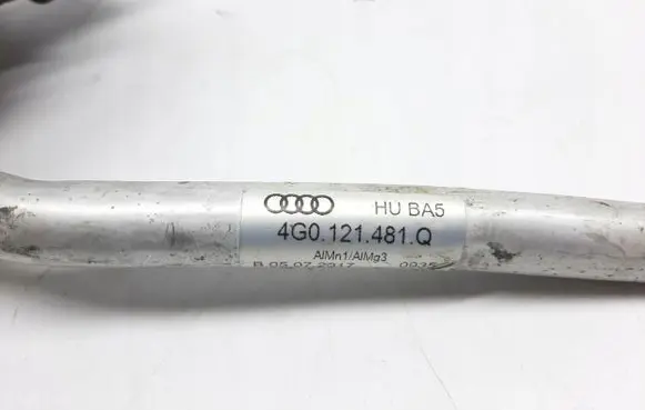Audi A6 S6 C7 4G Engine coolant pipe/hose 4G0121481Q
