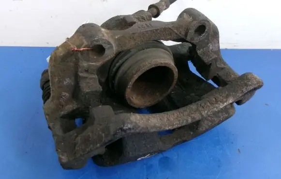 Volkswagen Golf III Front brake caliper