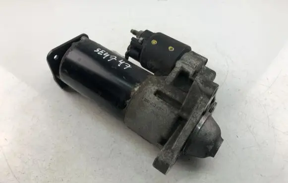 Peugeot 406 Starter motor 1005821422