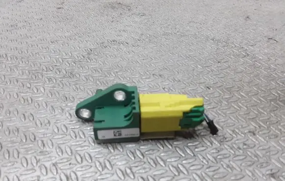 Volkswagen PASSAT B6 Airbag deployment crash/impact sensor 3C0909606