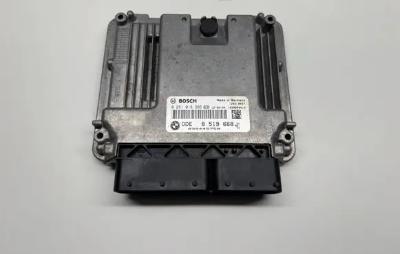 BMW 3 E90 E91 Engine control unit/module 8519668 0281018985 030445750