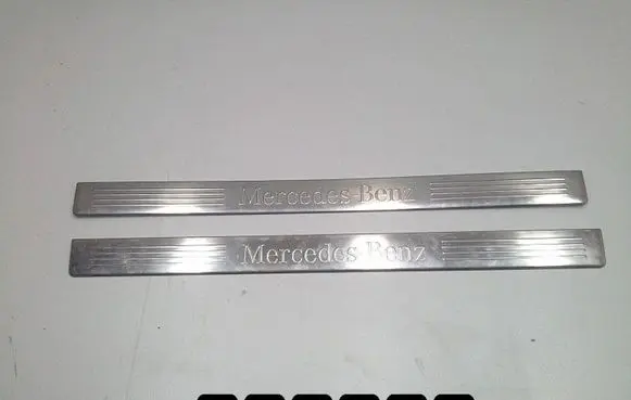 Mercedes-Benz E W212 Other sill/pillar trim element A2126860936