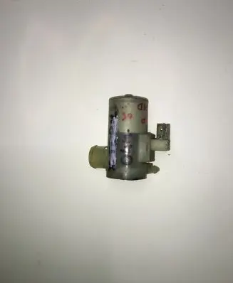 Mitsubishi Pajero Windscreen/windshield washer pump