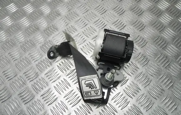 Honda CR-V Front seatbelt 6073543 M3506
