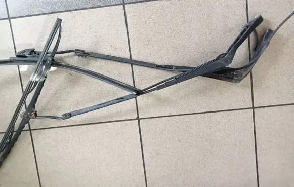 Volkswagen II LT Front wiper blade arm 58584738822
