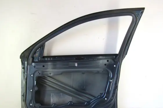 Volvo V70 Front door