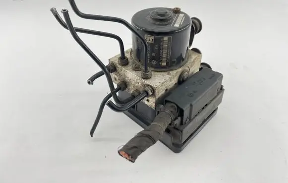 Volkswagen Touran I ABS Pump 1K0907379K